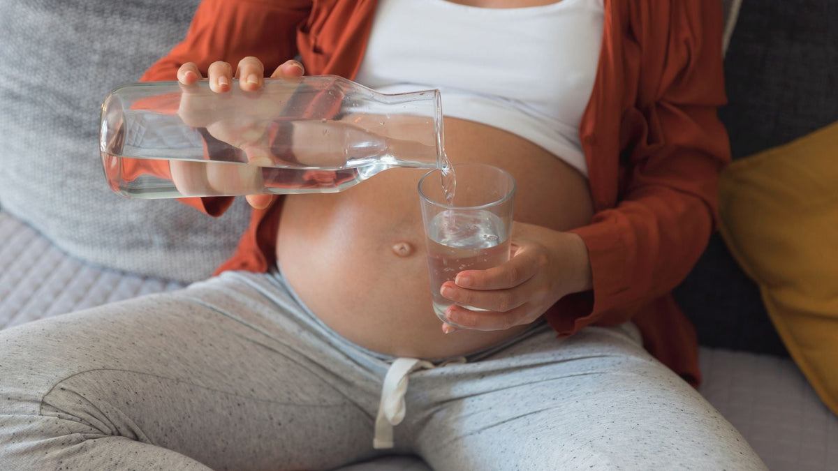 Hydration Drinks For Breastfeeding Moms That Work Daily - Storkling